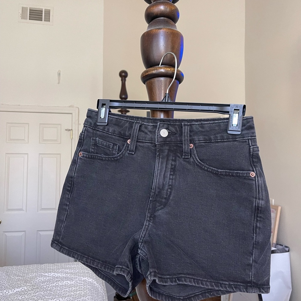 Old Navy Classic Black Denim Women's Shorts